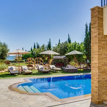 Oceanus Villa