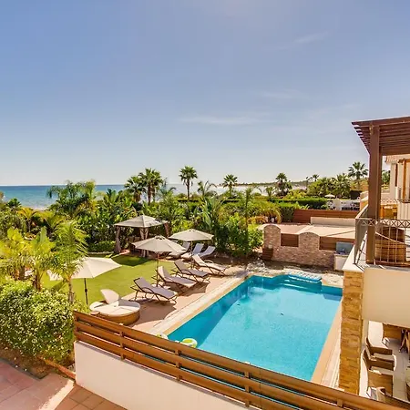 Oceanus Villa *